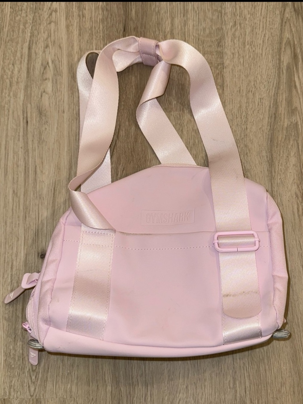 Gymshark Mini Holdall - Picture 2 of 6